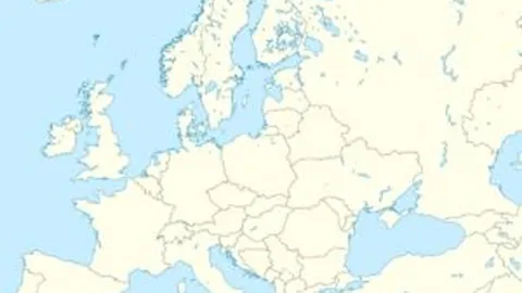 網球：泪洒沙地，“王者费”深情告别，纳达尔动情致敬引共鸣